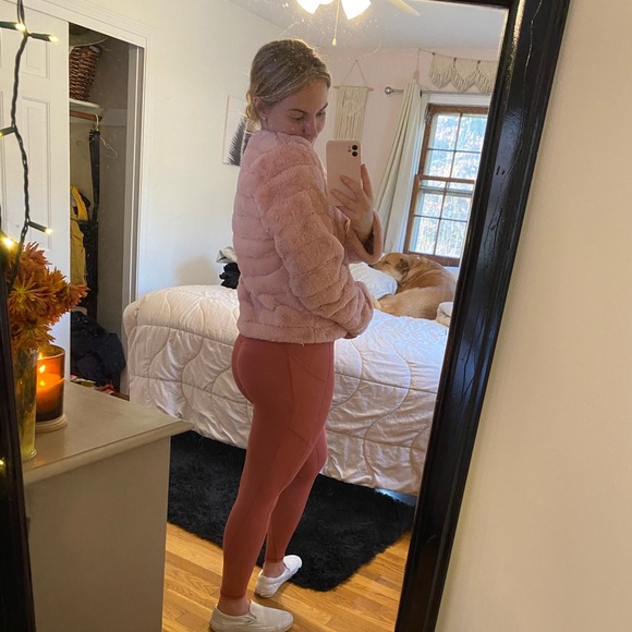 Pink Jacket - Picture 5 of 5